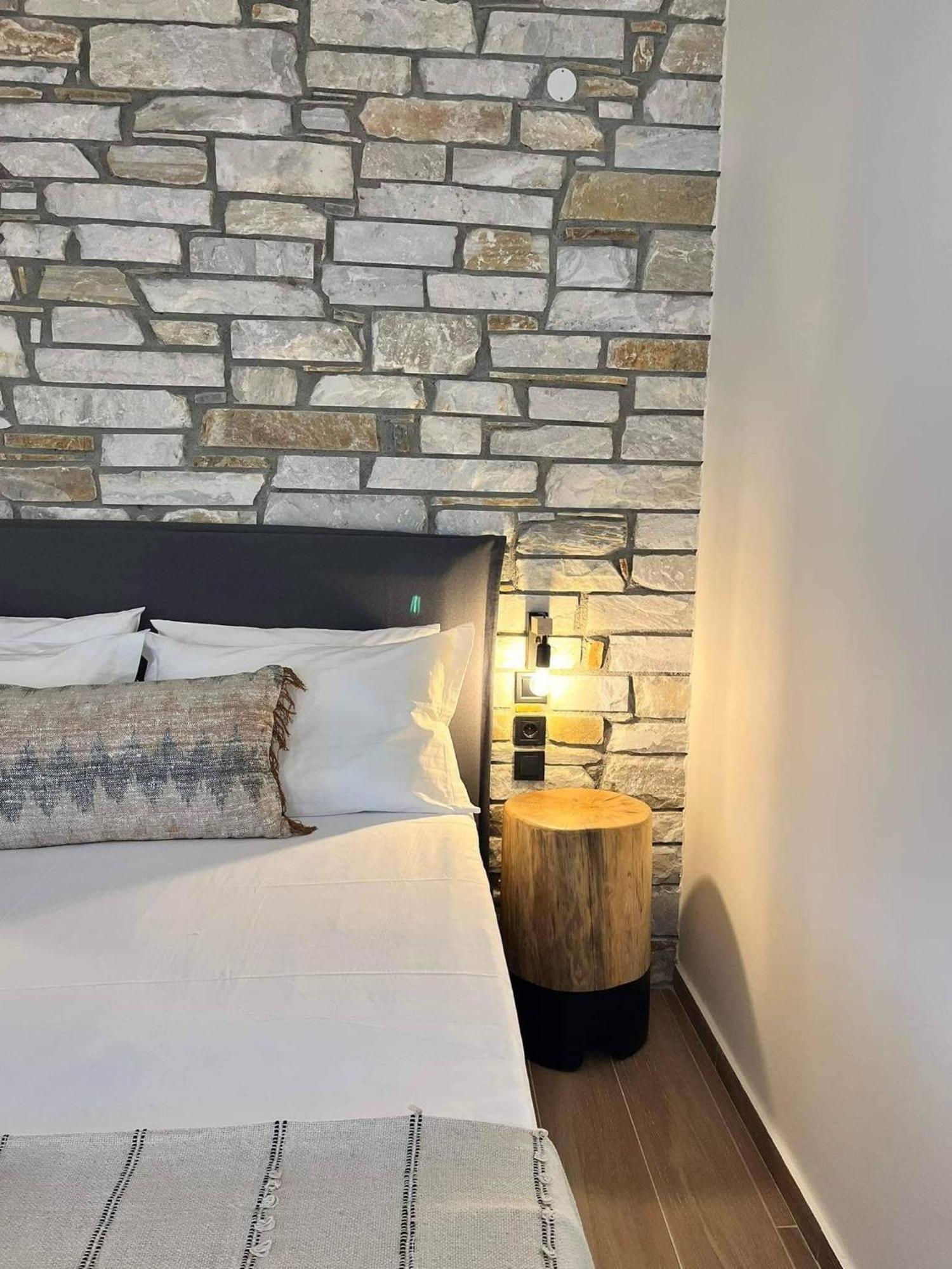 Peri Elxis Luxury Suites Mourésion Dış mekan fotoğraf