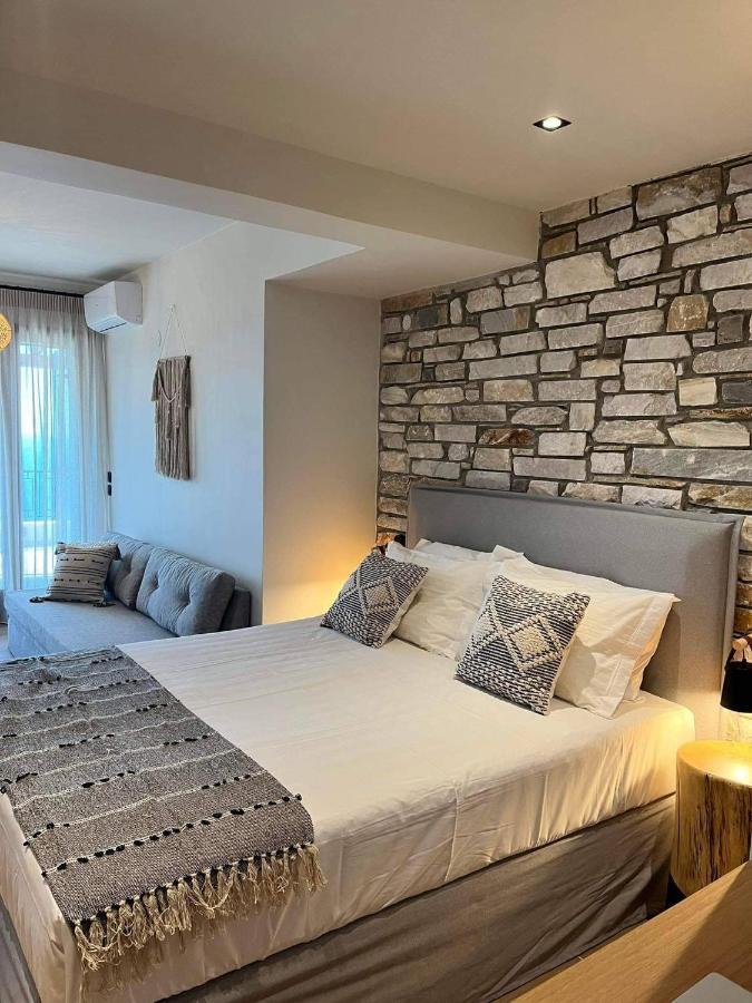 Peri Elxis Luxury Suites Mourésion Dış mekan fotoğraf