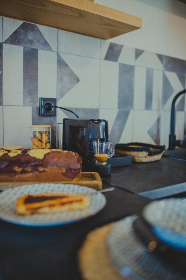 Peri Elxis Luxury Suites Mourésion Dış mekan fotoğraf