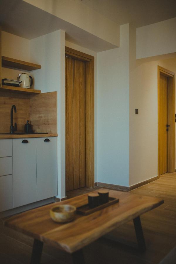 Peri Elxis Luxury Suites Mourésion Dış mekan fotoğraf