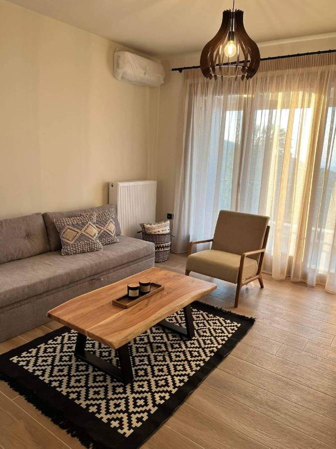 Peri Elxis Luxury Suites Mourésion Dış mekan fotoğraf