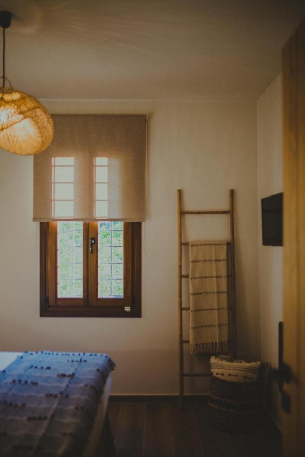 Peri Elxis Luxury Suites Mourésion Dış mekan fotoğraf
