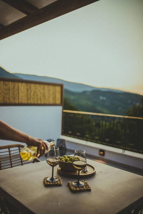 Peri Elxis Luxury Suites Mourésion Dış mekan fotoğraf