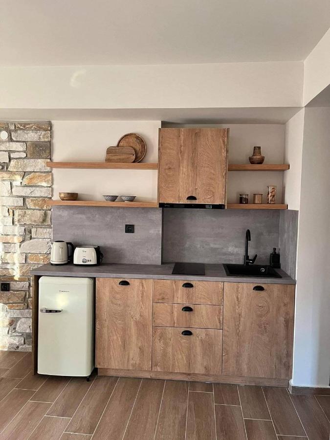 Peri Elxis Luxury Suites Mourésion Dış mekan fotoğraf